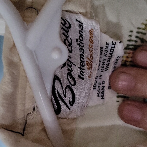 2 pieces of Vintage Boutique International by Blossom 100% cotton embroidered - Picture 2 of 3